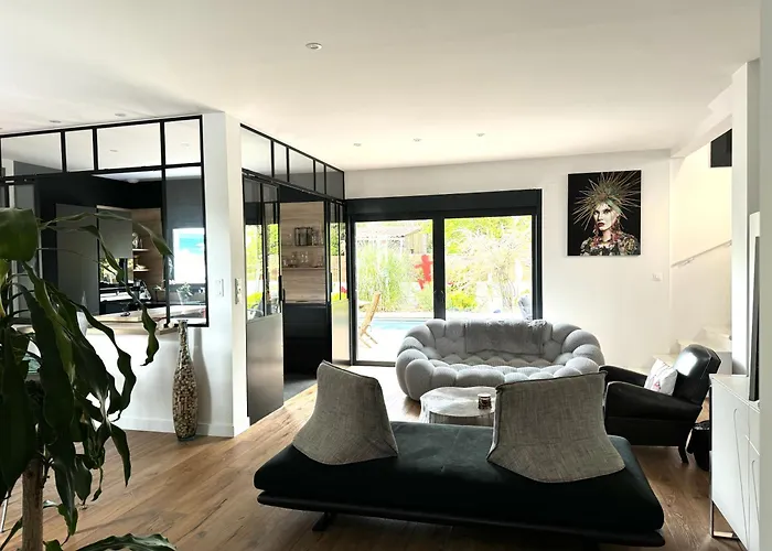 Villa Basquaise Avec Piscine *